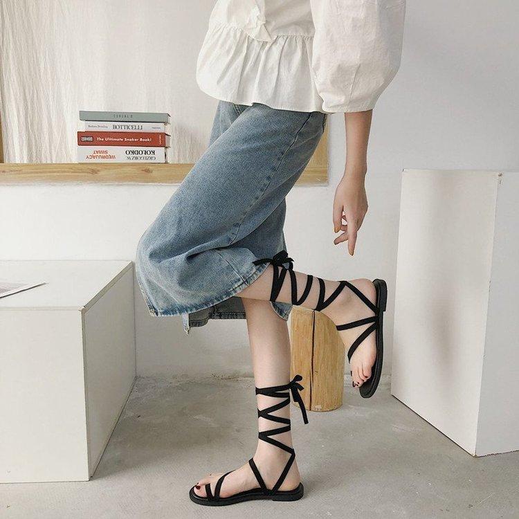 Xăng đan Đế Bằng Thiết Kế Xinh Xắn Hợp Thời Trang