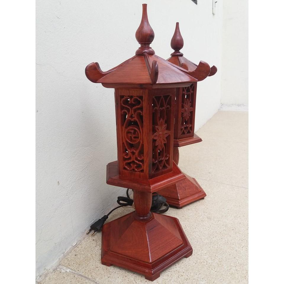Đèn thờ một đôi - gỗ hương cao 50x18cm