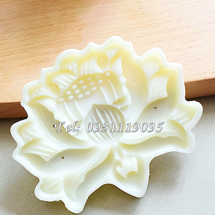 Khuôn trung thu lò xo 1 mặt hoa sen đại đóa – Loại 150 gram – Mã số 1898