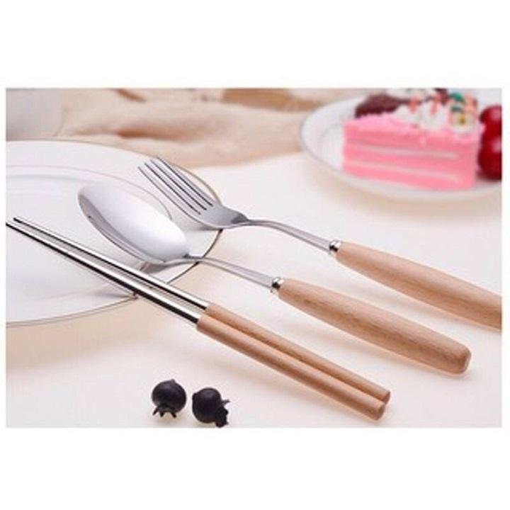 Bộ Thìa Dĩa Lúa Mạch Inox Chống Gỉ Cán Gỗ Cao Cấp Tặng Kem Hộp Đựng Sang Trọng Tiện Dụng Cho Mỗi Gia Đình - Hàng Chất Lượng