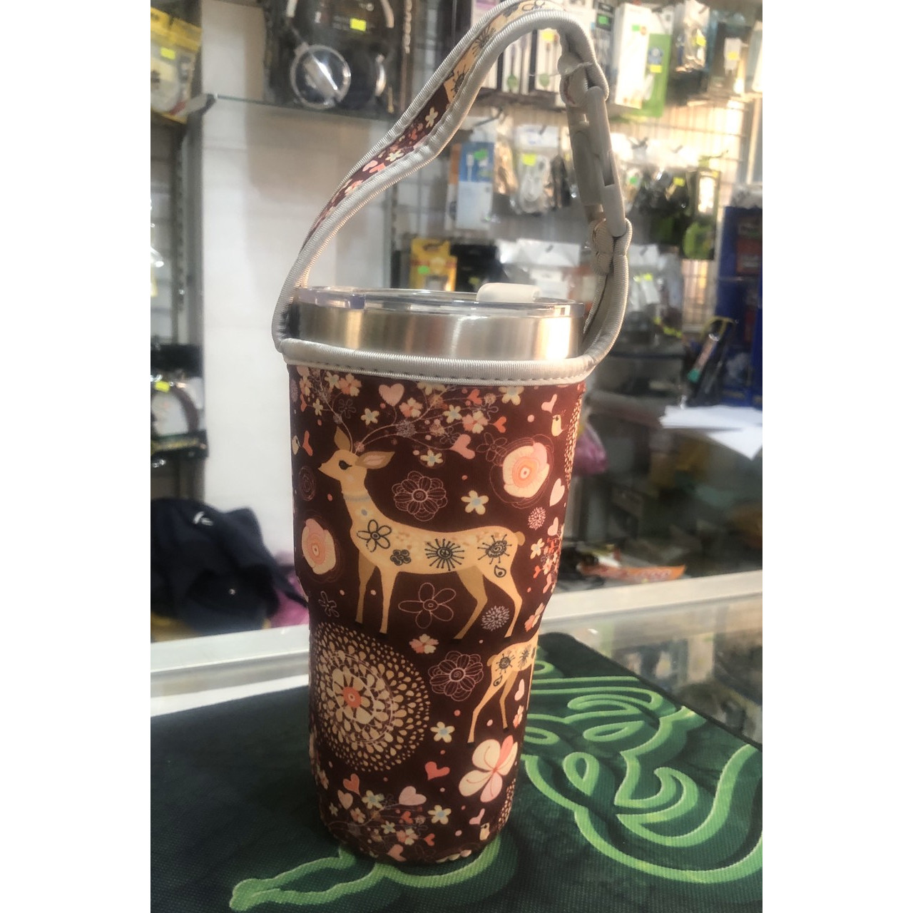 Túi xách cho ly giữ nhiệt 900ml mẫu nai màu nâu