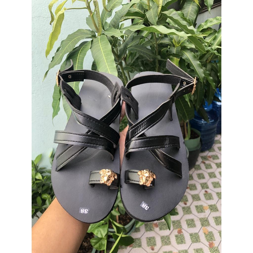 Dép sandal nam và nữ đế đen quai bố đen
