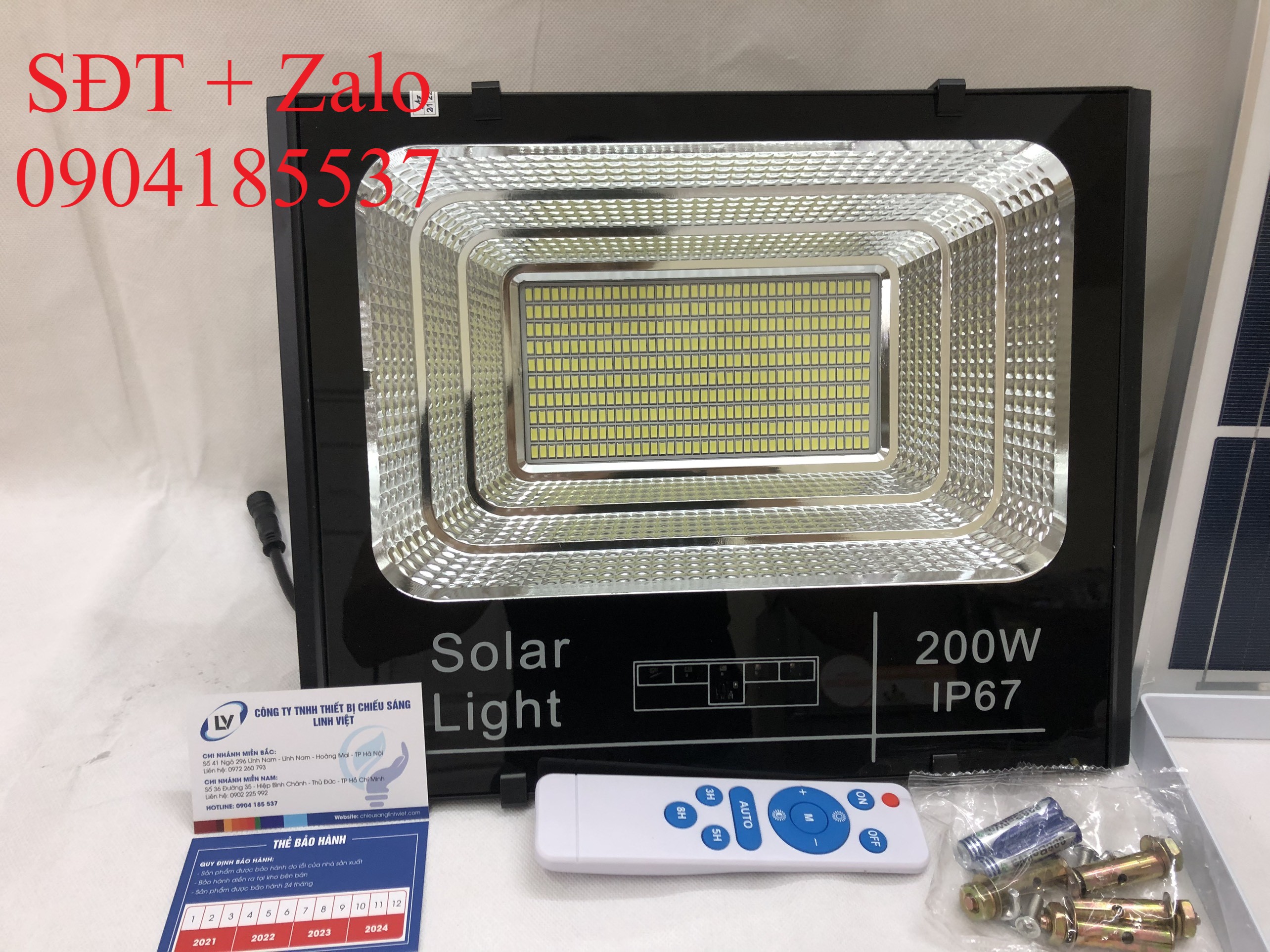 Đèn pha LED năng lượng mặt trời 200W