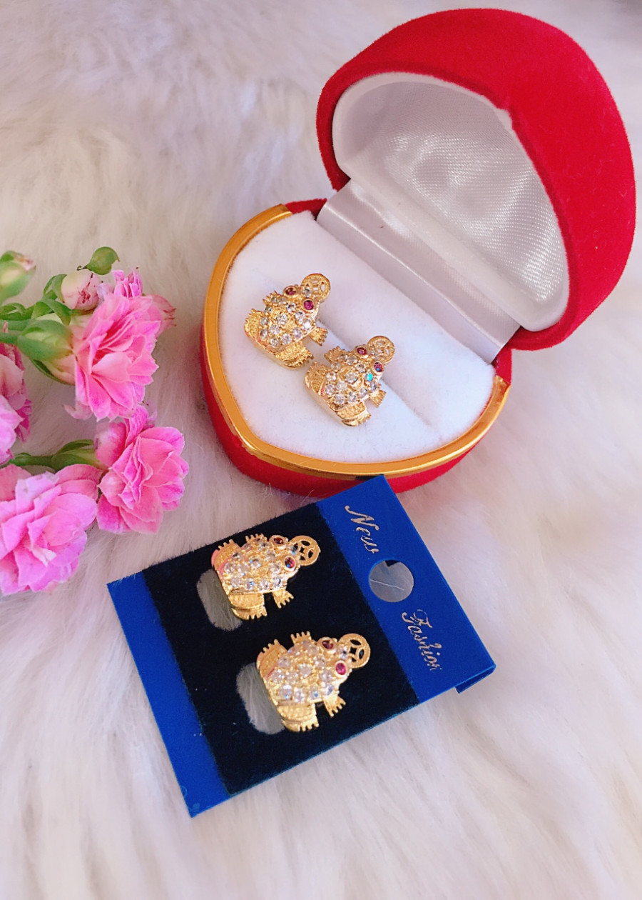 Bông tai nữ cóc mạ vàng 18k mã BT01