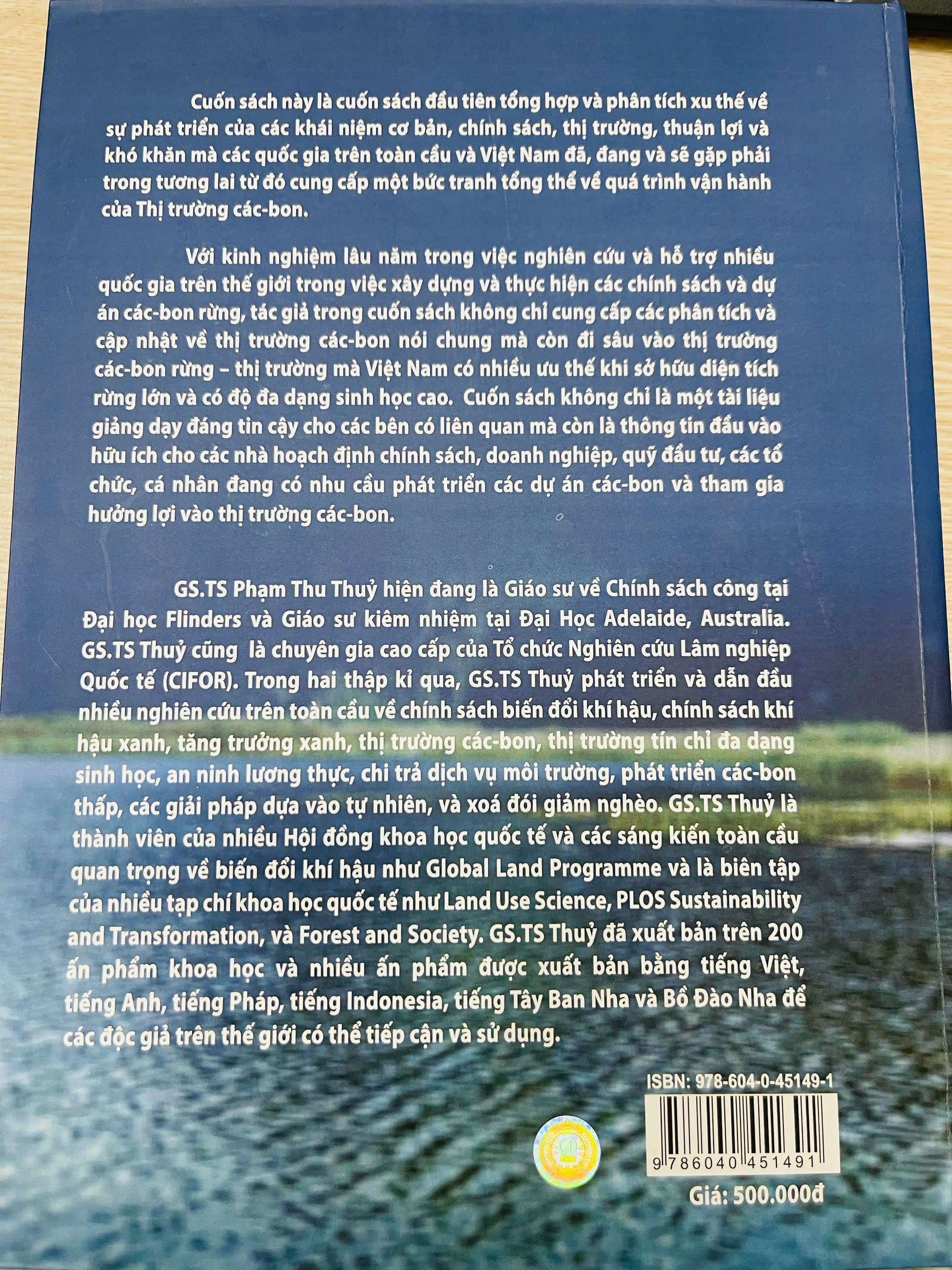 Tín chỉ các bon trên thế giới và Việt Nam - Từ lí thuyết đến thực tiễn