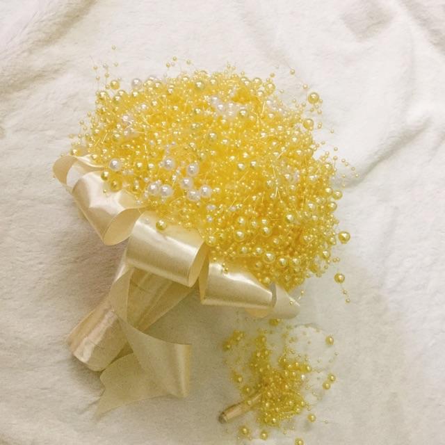 Phụ Kiện Cô Dâu ️ Hoa Cưới Cầm Tay Cô Dâu Kết Cườm Vàng