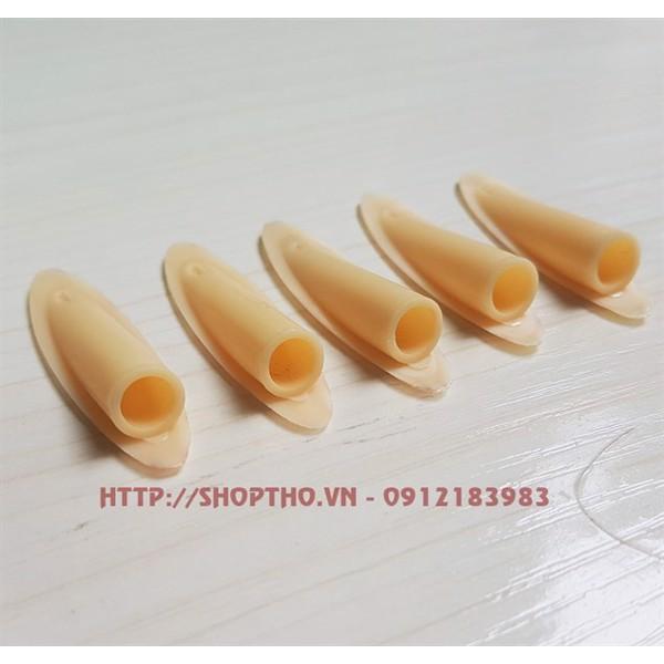 Đầu bịt nhựa khoan chéo #18 - màu vàng vân gỗ