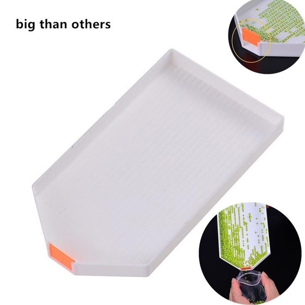 Bộ dụng cụ vẽ tranh kim cương tự làm 5D tiện lợi
