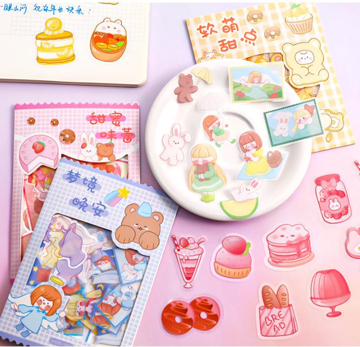 Sticker gói bé gái momo cắt sẵn 24 miếng