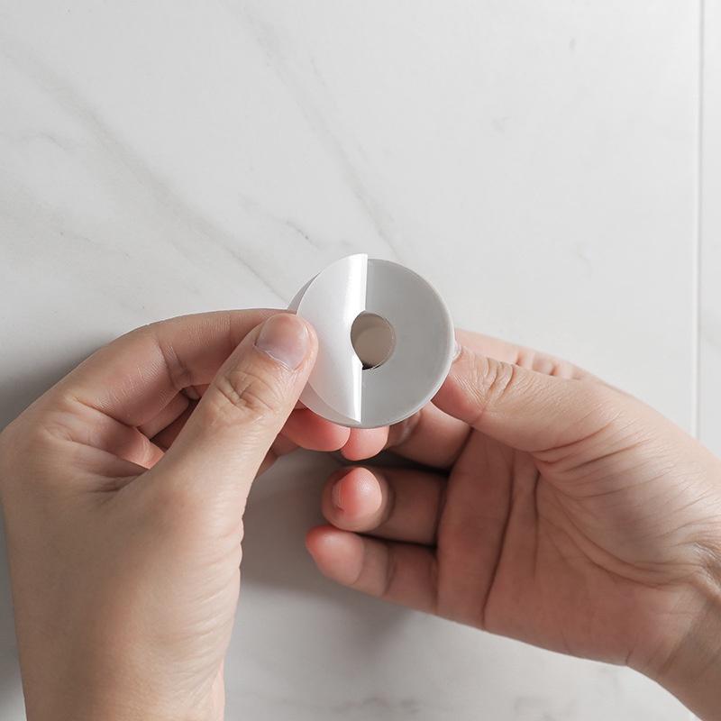 Móc treo đồ dán tường hình tròn không đục lỗ cho nhà bếp nhà tắm