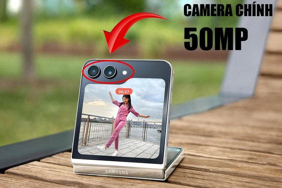 Camera Samsung Galaxy Z Flip 6