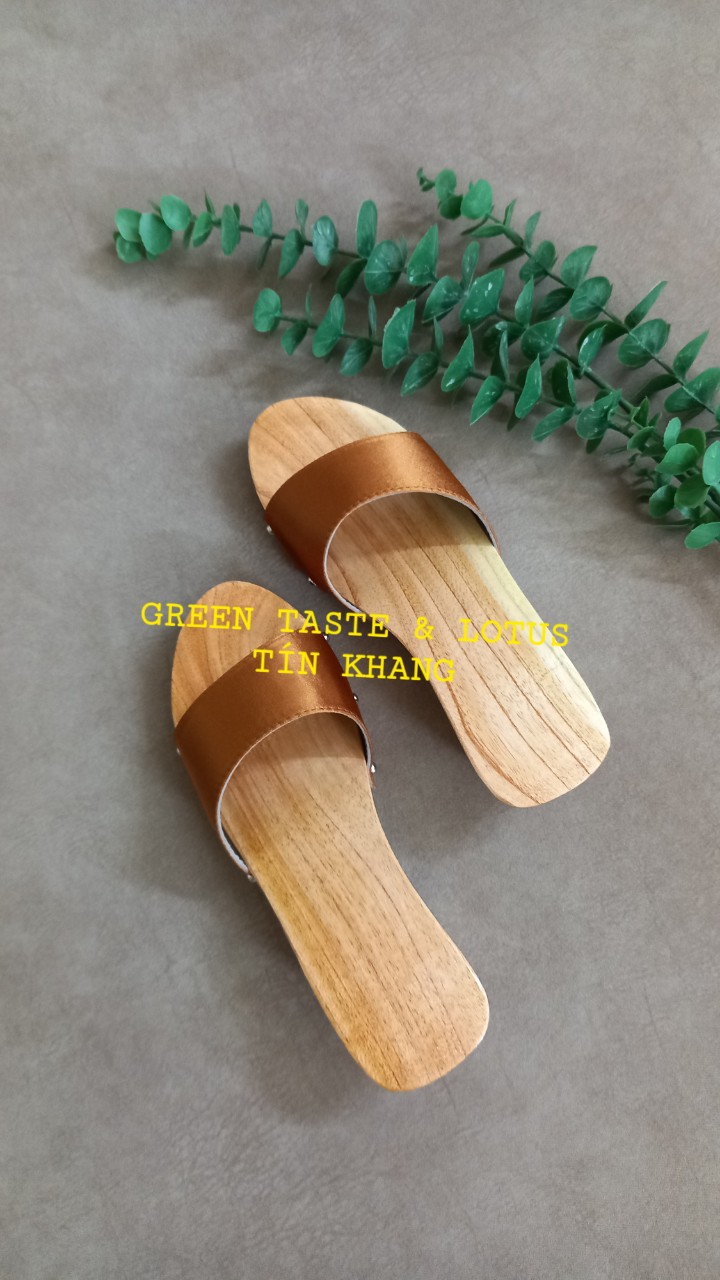 Guốc Gỗ, Guốc Mộc Cao Gót 5cm Quai Lụa Sang Trọng, Chuẩn Đẹp-GGCG5QLLTK02-01