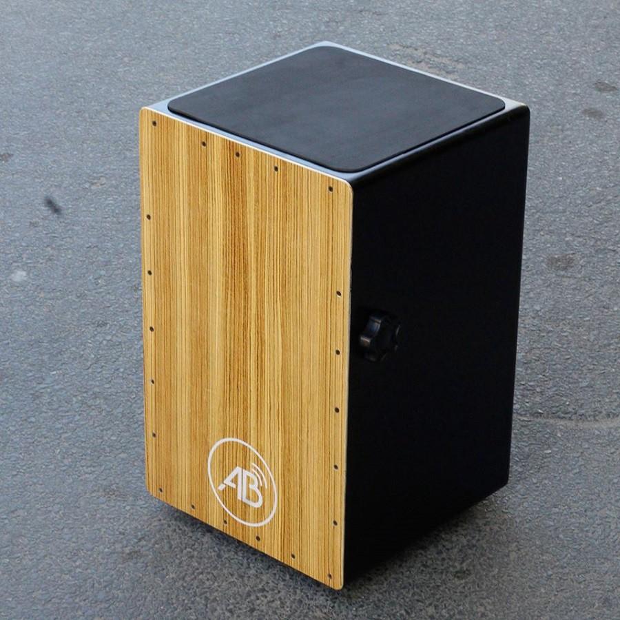 Trống cajon có tai