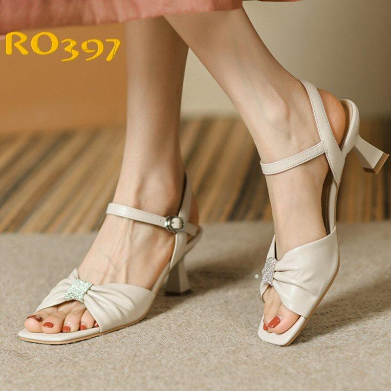 Sandal nữ thời trang đính hạt cao cấp ROSATA RO397 cao 6p - Kem - HÀNG VIỆT NAM CHẤT LƯỢNG QUỐC TẾ