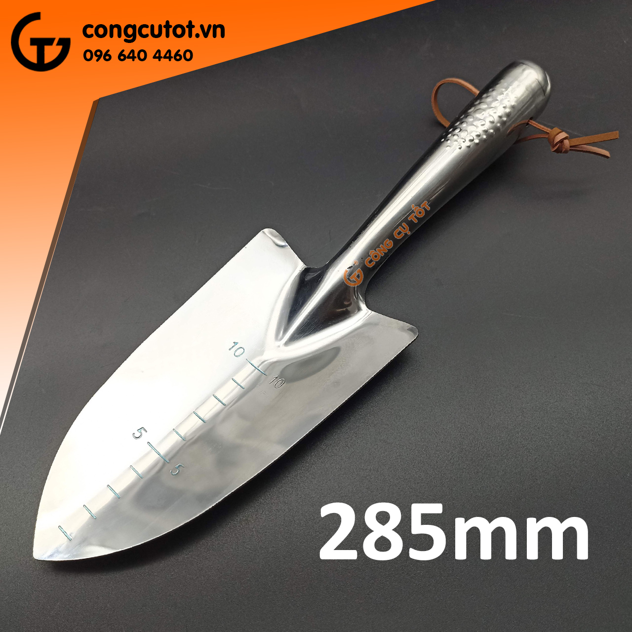 Xẻng trồng củ inox cán sần lưỡi mũi nhọn khắc vạch
