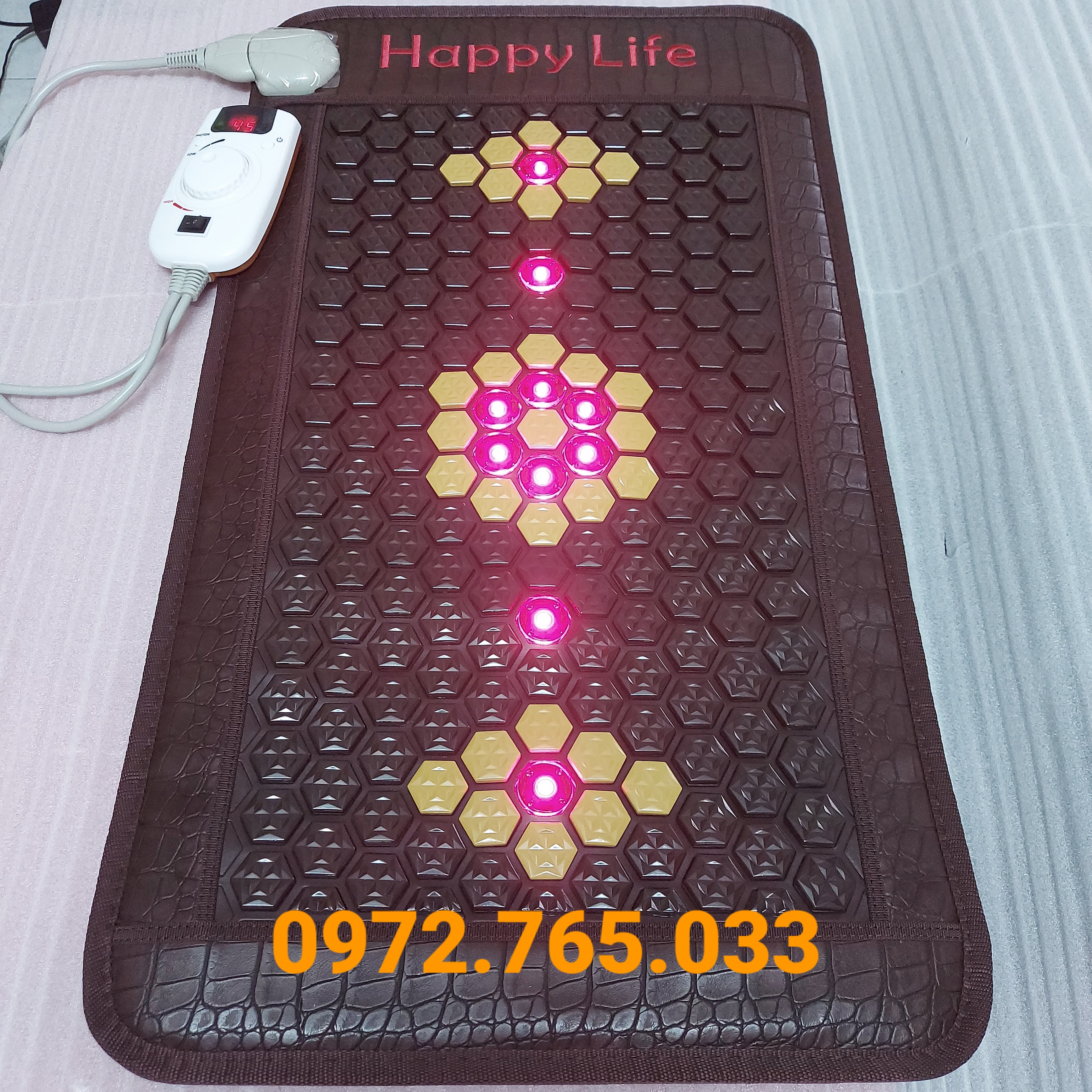 Thảm đá nóng Laser Hàn Quốc Happy Life 80x45cm