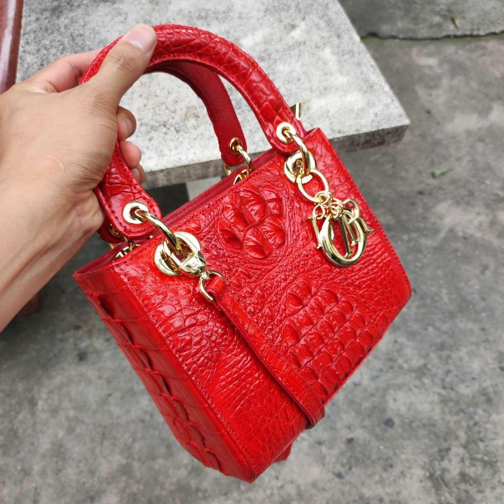 Túi xách cá sấu có quai đeo size 17 xinh xắn!