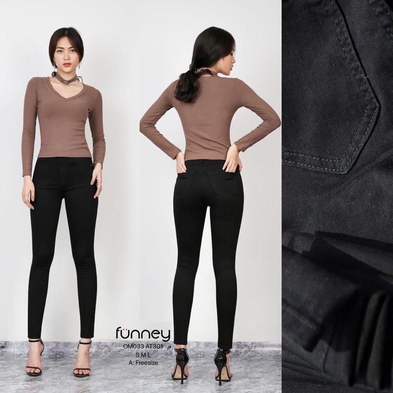 Quần Jeans Nữ Màu Trắng và đen