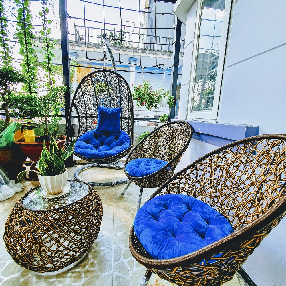 Bộ bàn ghế sân vườn + xích đu NAVICOM - Nệm vải nhung xanh dương