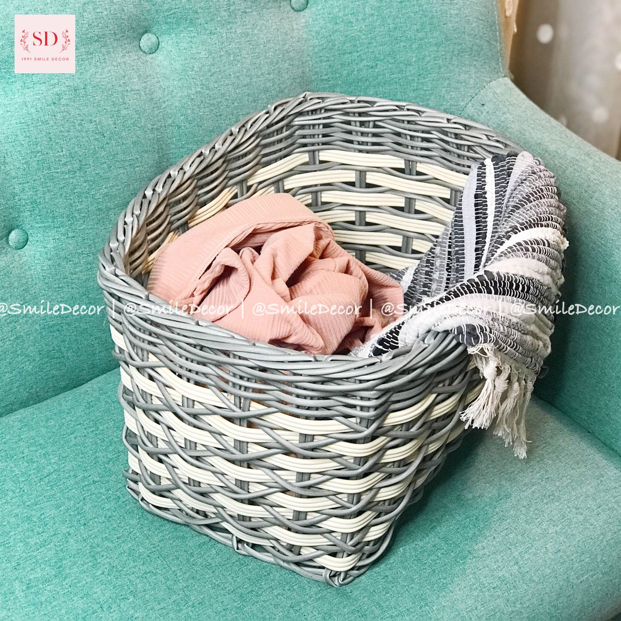 Sọt đa năng đan dây nhựa hình chữ nhật màu xám trắng/ Rectangular Resin basket for home decor