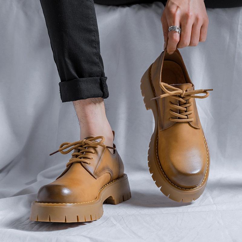 Giày Martin boots màu nâu phong cách của ANH