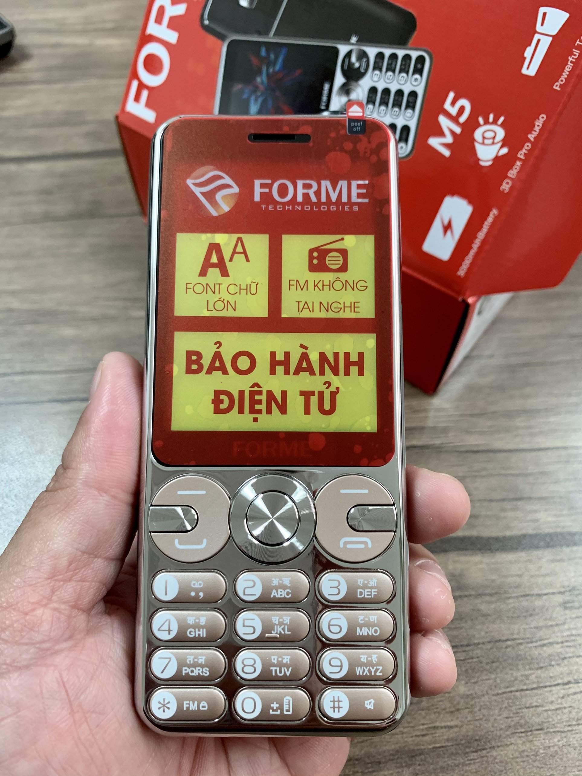 Điện thoại di động Forme M5 - Hàng chính hãng