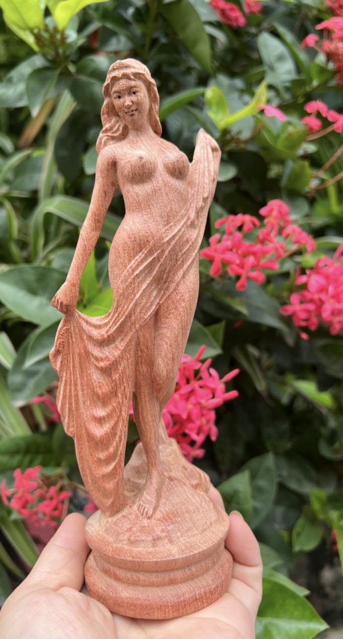Tượng cô gái thiếu nữ bằng gỗ hương đá kt cao 20×7×7cm
