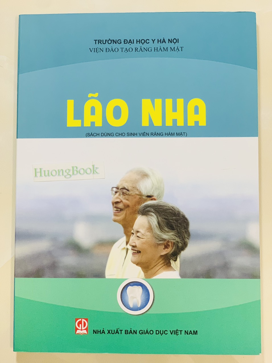Sách - L,ão Nha