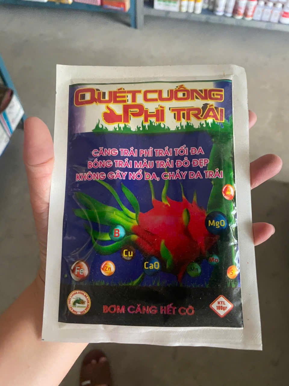 Quét Cuống Phì Trái, Căng trái phì trái tối đa , không gây nổ da, cháy da trái, bóng trái màu trái đỏ đẹp - Chuyên dùng cho thanh long
