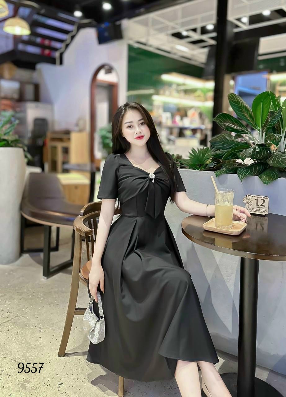 Đầm váy nữ dự tiệc dạo phố cổ vuông cách điệu ngực đỏ đen nâu thanh lịch