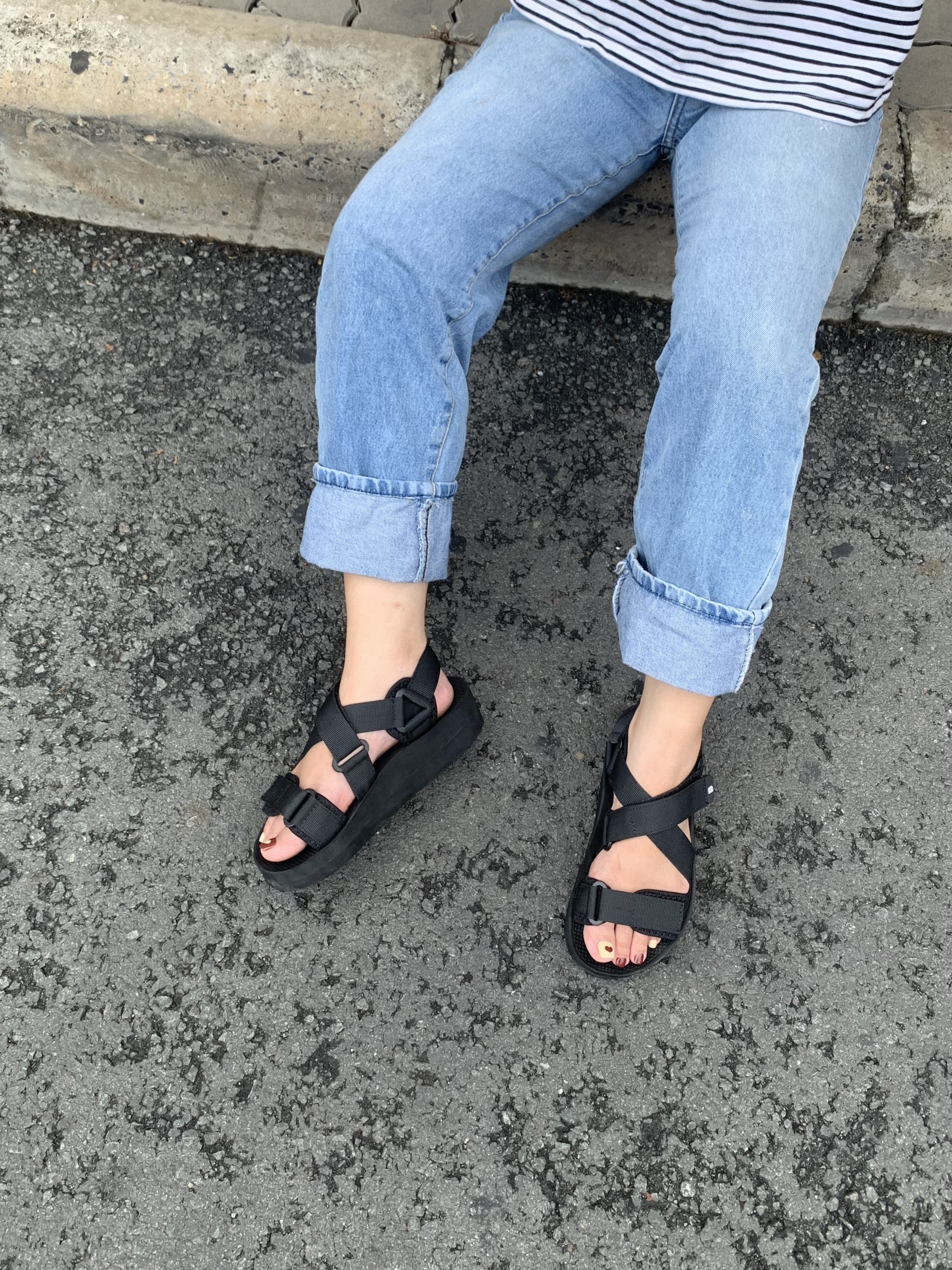 Giày Sandal Nữ The Bily 02W Quai Chéo Đôi - Màu Đen BL02WD