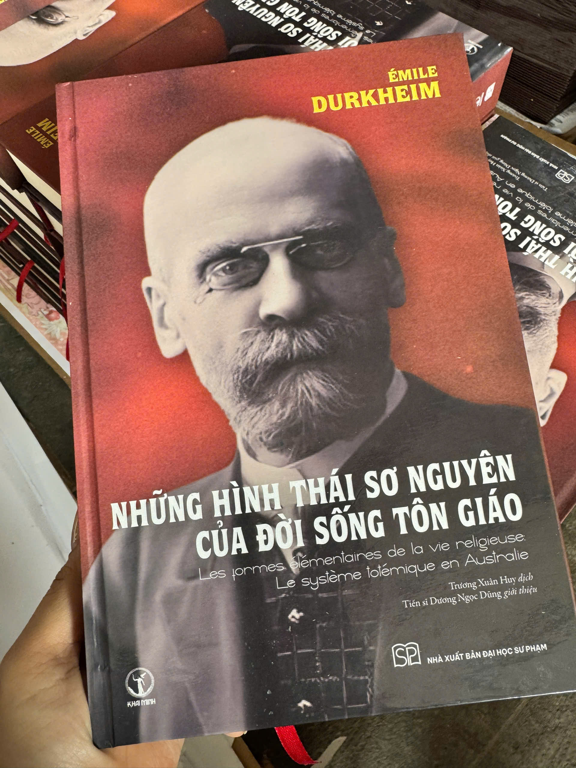 Bìa mềm - Những hình thái sơ nguyên của đời sống tôn giáo - Émile Durkheim - KM