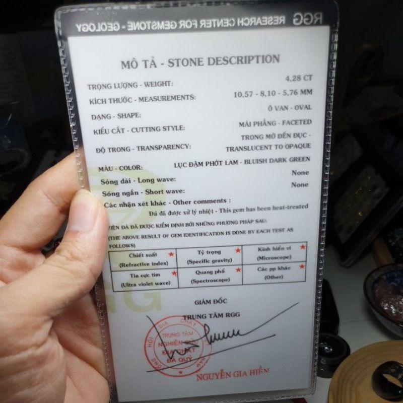 mặt cắt saphia xanh đen và đen tự nhiên