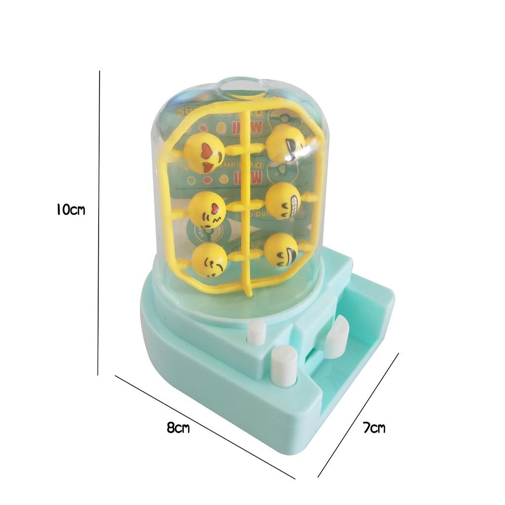 Đồ chơi máy gắp thú bông mini dễ thương cho bé dạng máy gắp thú mini có 6 viên kẹo mặt cười và sticker mẹ và bé