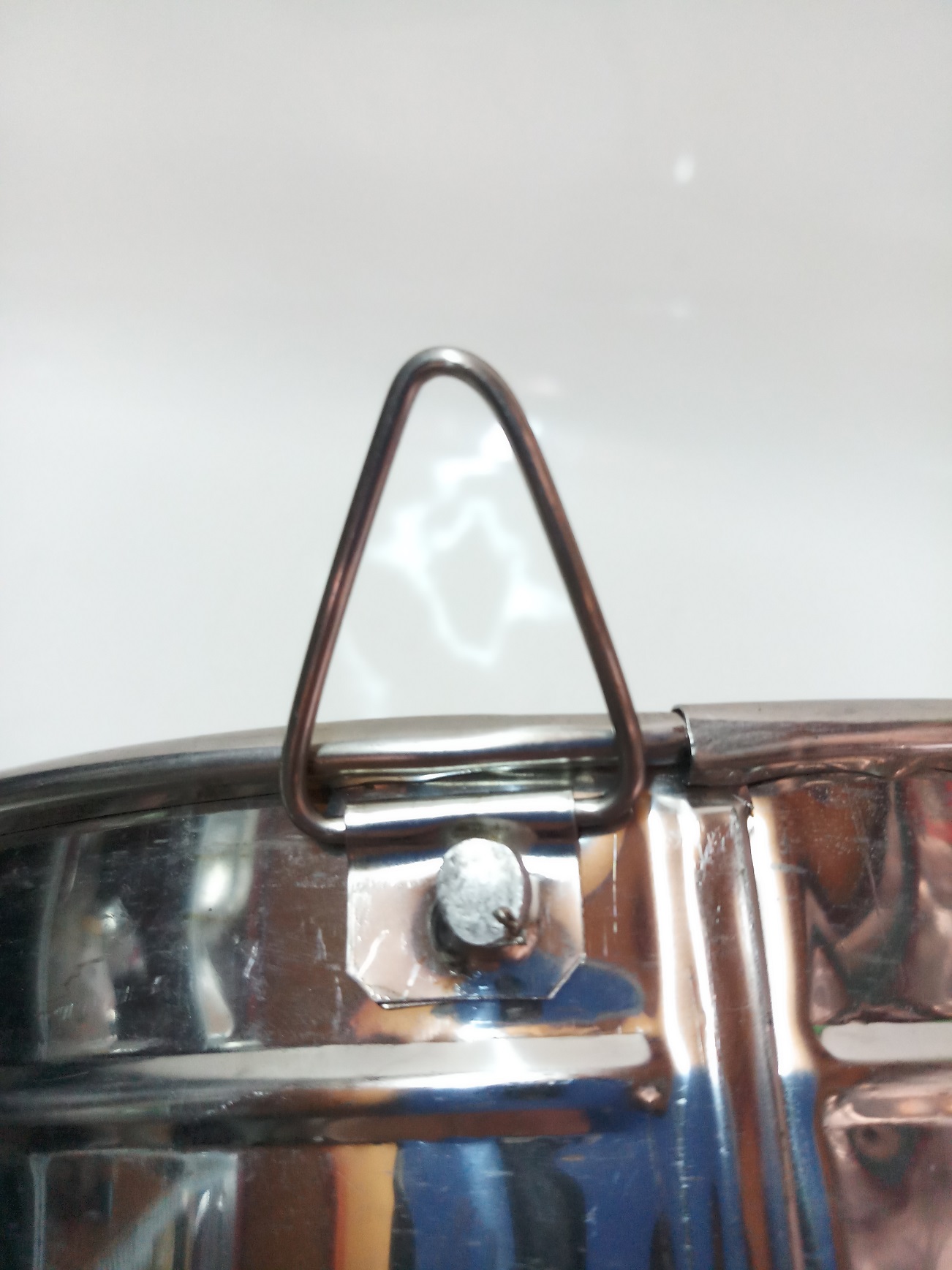 QUẶNG INOX 304 ĐONG DẦU ĂN.DẦU NHỚT,HÓA CHẤT...