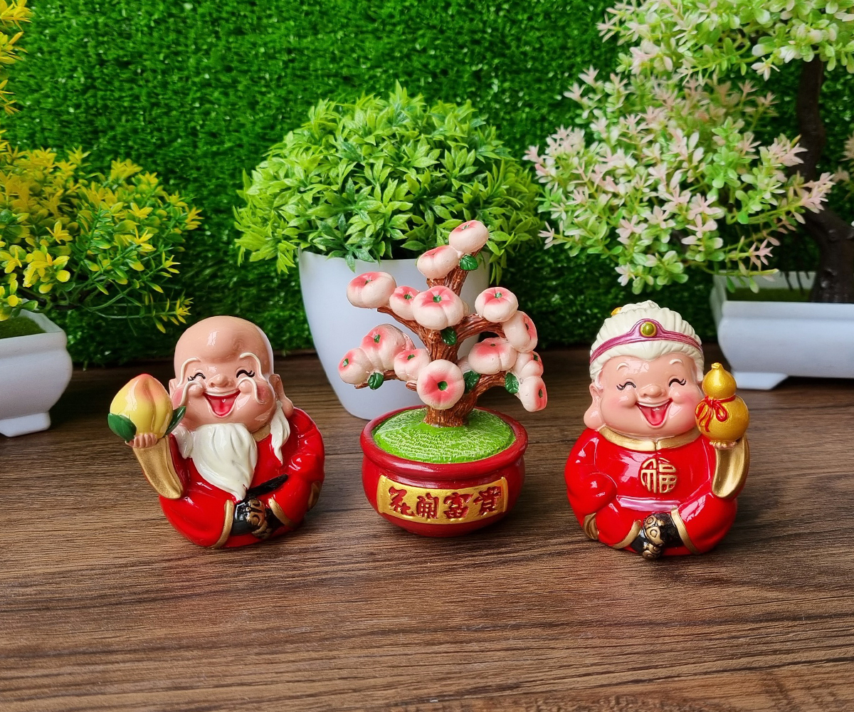 Bộ 02 tượng Ông Bà Thọ / Bách Niên Giai Lão 7cm kèm chậu đào trường thọ 10cm