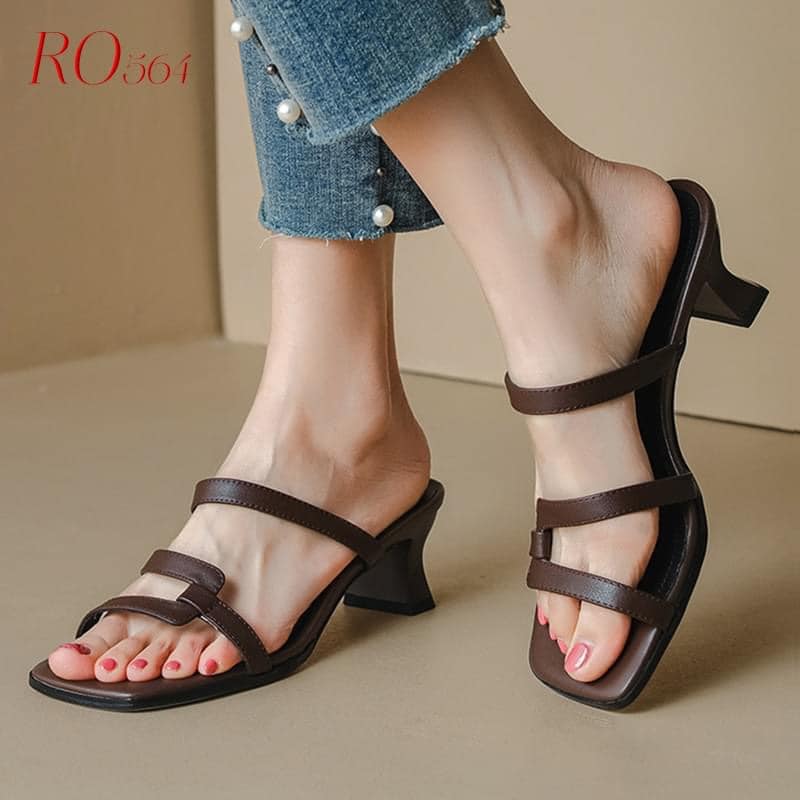 Giày sandal nữ đẹp cao gót 5 phân hàng hiệu rosata hai màu nâu đỏ ro564