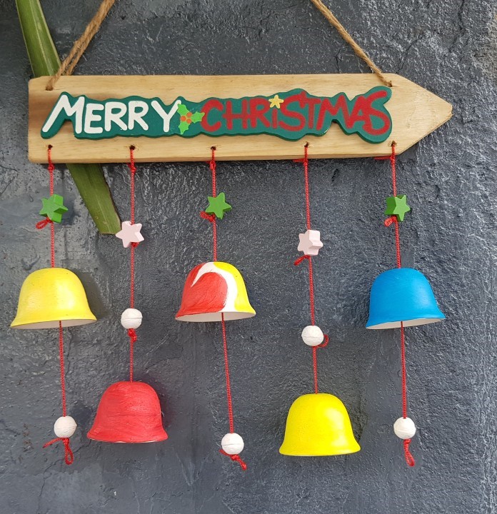 Bảng trang trí, bảng chuông Merry Christmas dùng để trang trí, decor không gian tiệc Giáng sinh, Noel, hàng handmade. Giao từ HCM