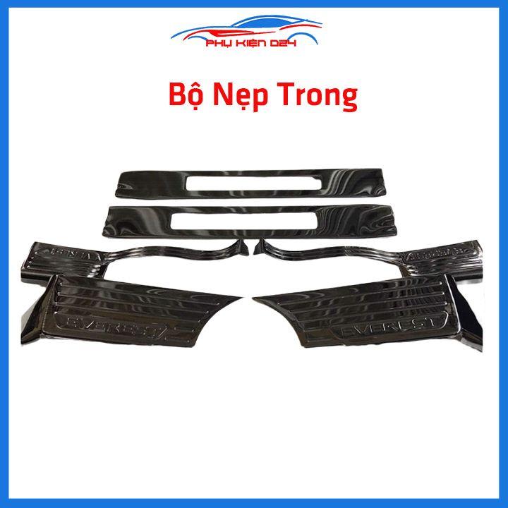 Bộ ốp bậc cửa trong ngoài nẹp bước chân Everest 2016-2017-2018-2019 vân Titan chống trầy trang trí xe