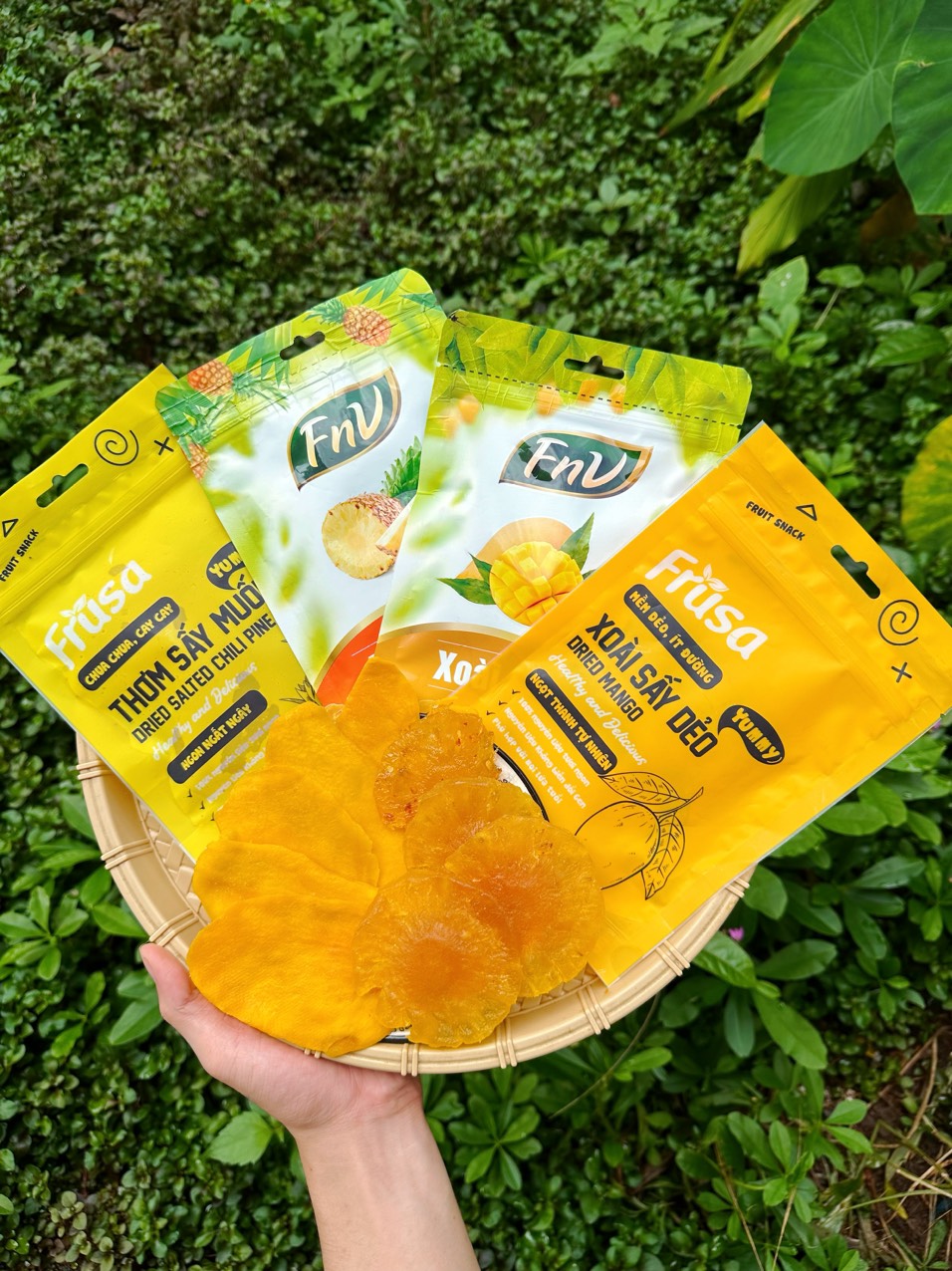 Thơm Sấy Muối Ớt Frusa 35g - 100g