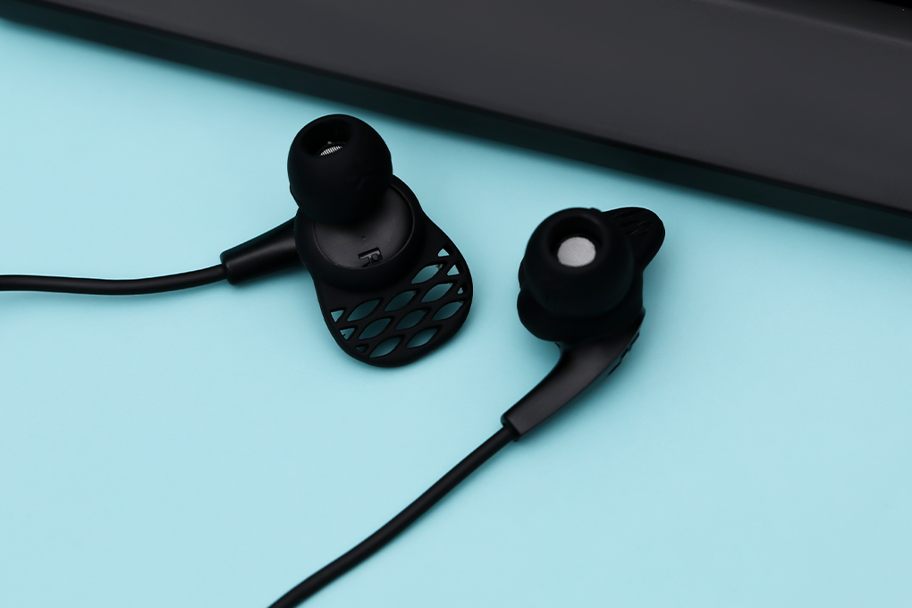 Tai nghe Bluetooth JLab JBuds Pro Signature Đen - Hàng chính hãng