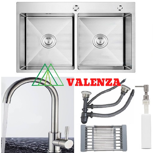 Combo chậu rửa chén bát inox hai hố cân 8245, vòi rửa bát cổ ngỗng nóng lạnh, bộ xả chậu, bình xà phòng, rá inox gác chậu