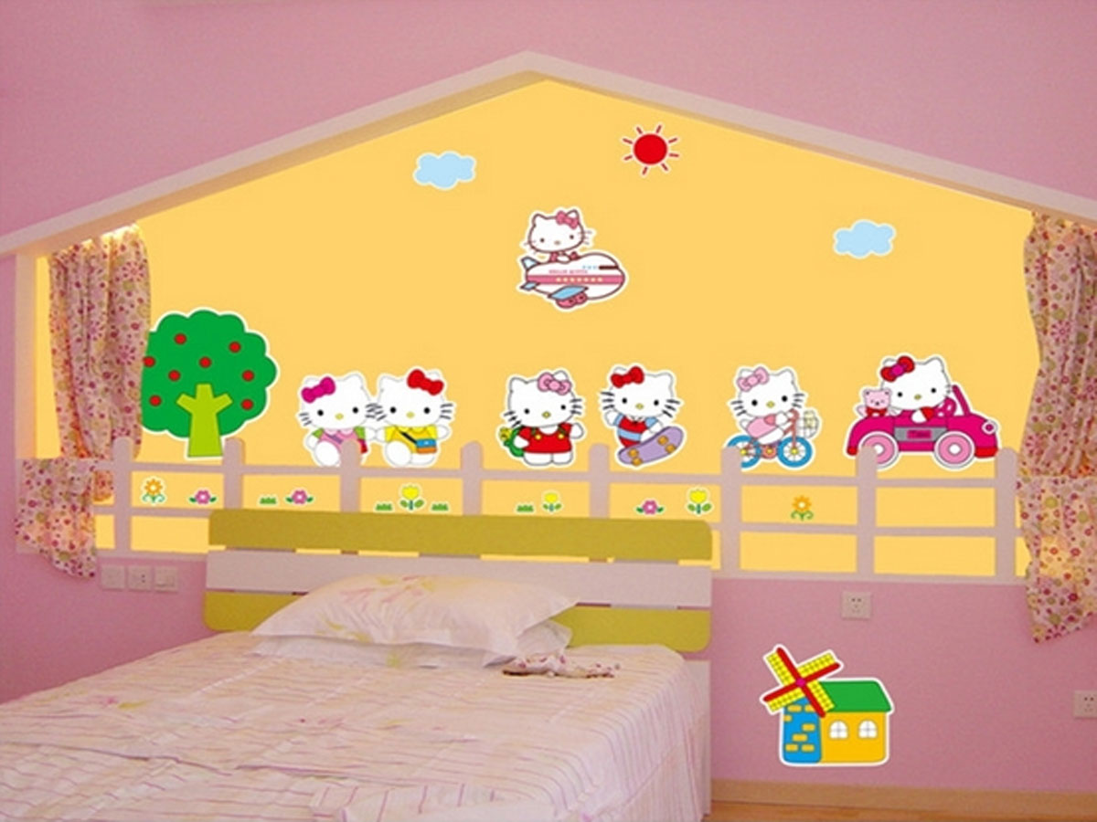 decal dán tường mèo hello kitty vui chơi