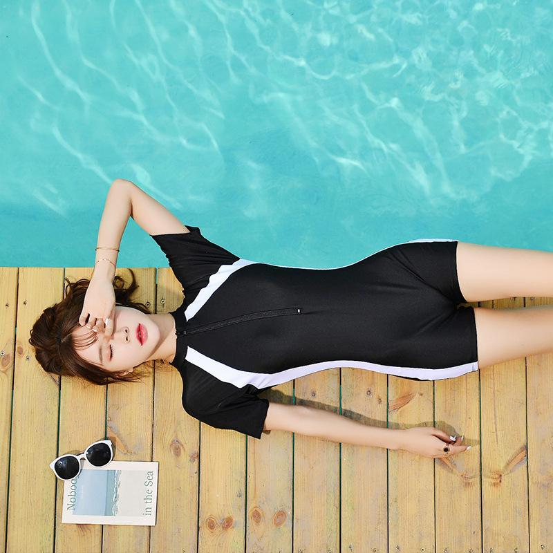 Đồ bơi nữ Bikini nữ 1 mảnh áo tắm ngắn tay liền thân bộ bơi nữ đen phối sọc trắng LM004