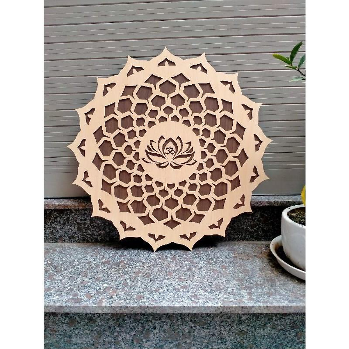 Tranh Nội Thất Gỗ Decor Hoa Mandala Chữ Om Treo Tường Phòng Thiền