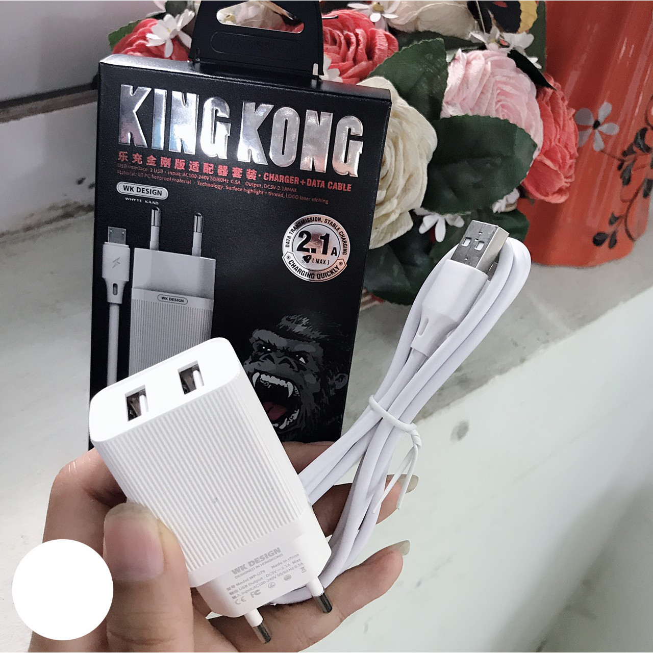 Bộ Sạc Remax  U79m Kèm Cáp Micro  KingKong 2.1A + Tặng kèm 1 Ghế Đỡ Điện Thoại Đa Năng T2- Hàng CHính Hãng