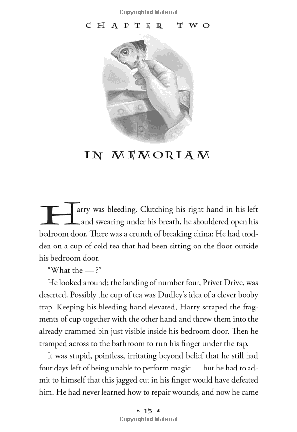 Sách Harry Potter Part 7: Harry Potter And The Deathly Hallows (Hardback) (Harry Potter và Bảo bối tử thần) (English Book)