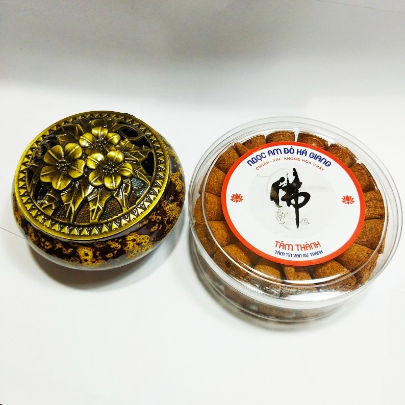 Hộp 35 Nụ Ngọc Am ĐỎ Hà Giang CỰC THƠM, NGUYÊN CHẤT 100% _ Gỗ Ngọc Am XUA ĐUỔI MUỖI, CÔN TRÙNG