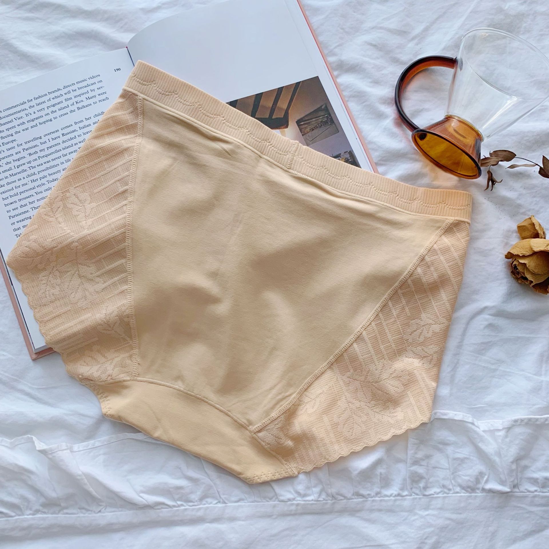 Quần Lót Nữ Lưng Cao Cotton Phối Ren 88179 – Mềm Mại, Ôm Dáng, Tôn Vóc Dáng