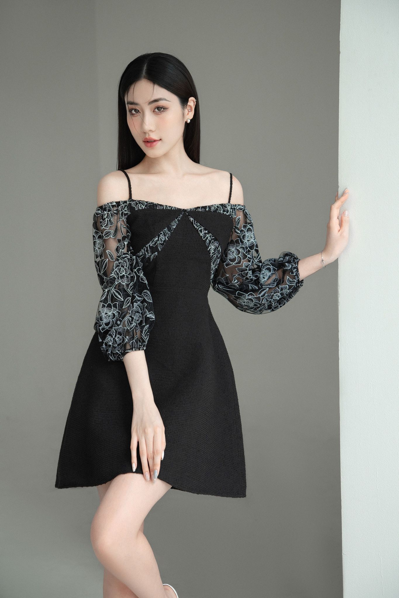 OLV - Đầm Celeste Lace Dress